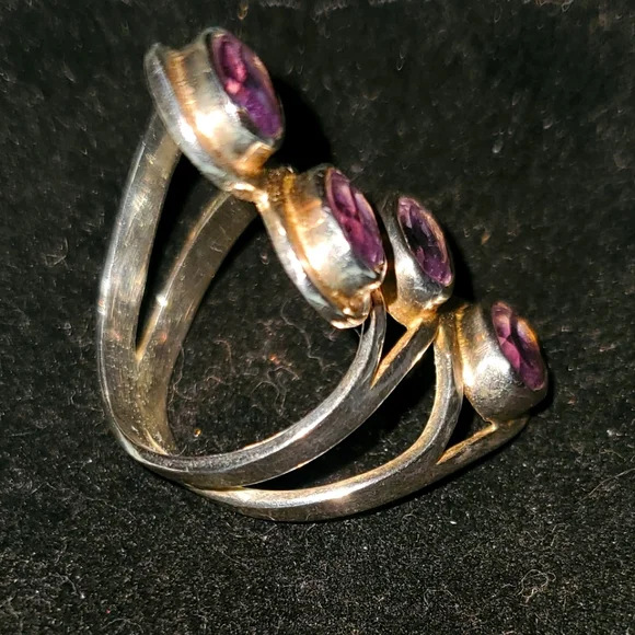 Beautiful Amethyst 925 Sterling Silver size 9 - Picture 3 of 6